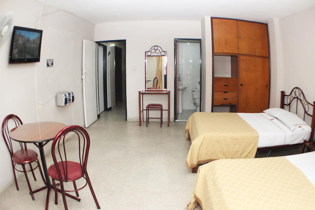Hotel Normandia Medellín Zimmer foto