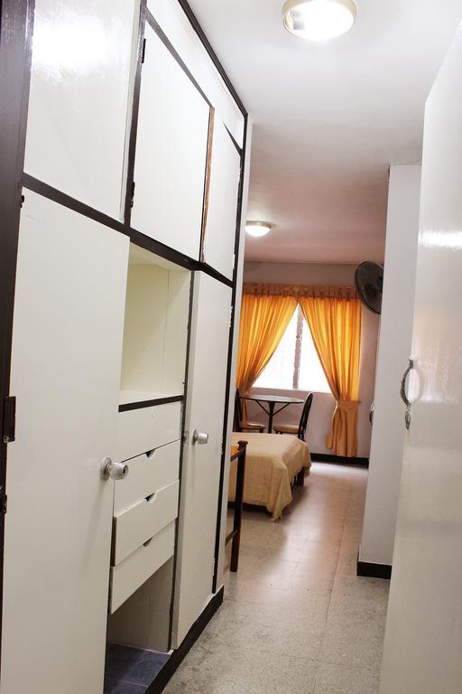 Hotel Normandia Medellín Zimmer foto